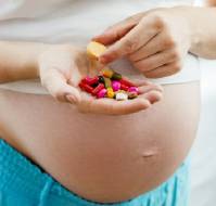 Maternal folic acid and multivitamin supplementation