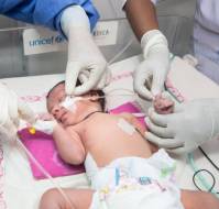Pediatric and neonatal extracorporeal life support: current state and continuing evolution